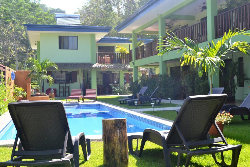 Mavi Surf Hotel Dominical Buitenkant foto