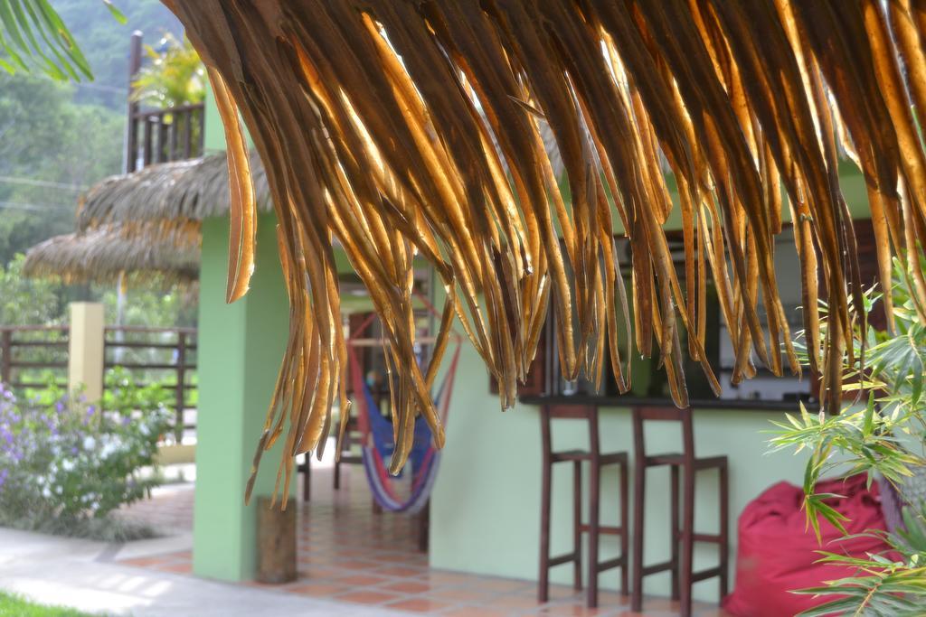Mavi Surf Hotel Dominical Buitenkant foto
