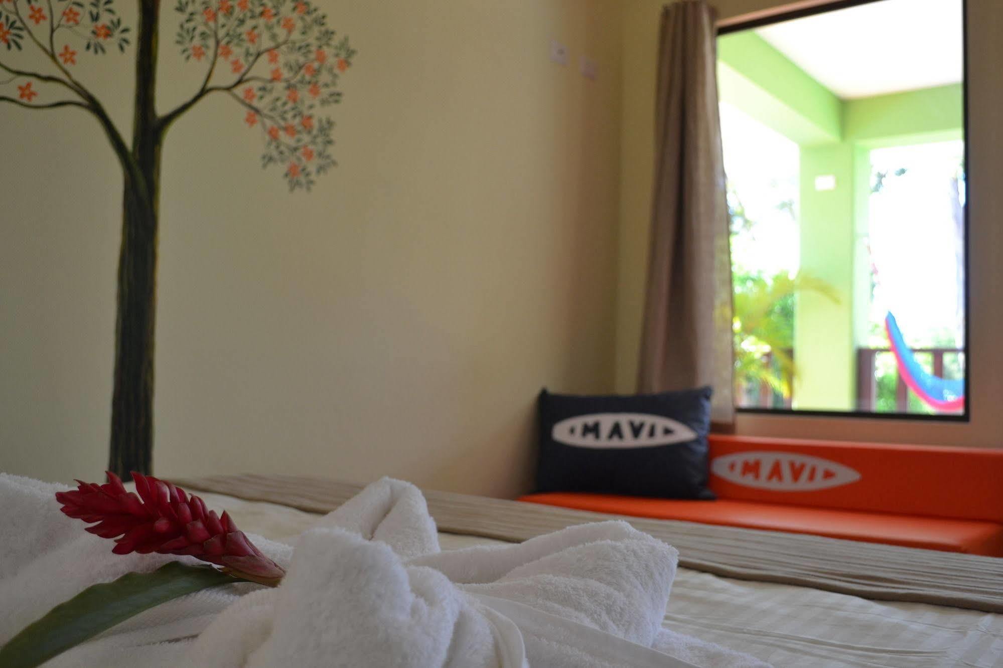 Mavi Surf Hotel Dominical Buitenkant foto