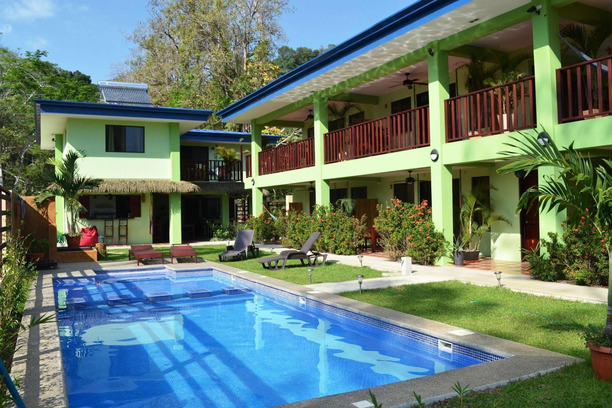 Mavi Surf Hotel Dominical Buitenkant foto