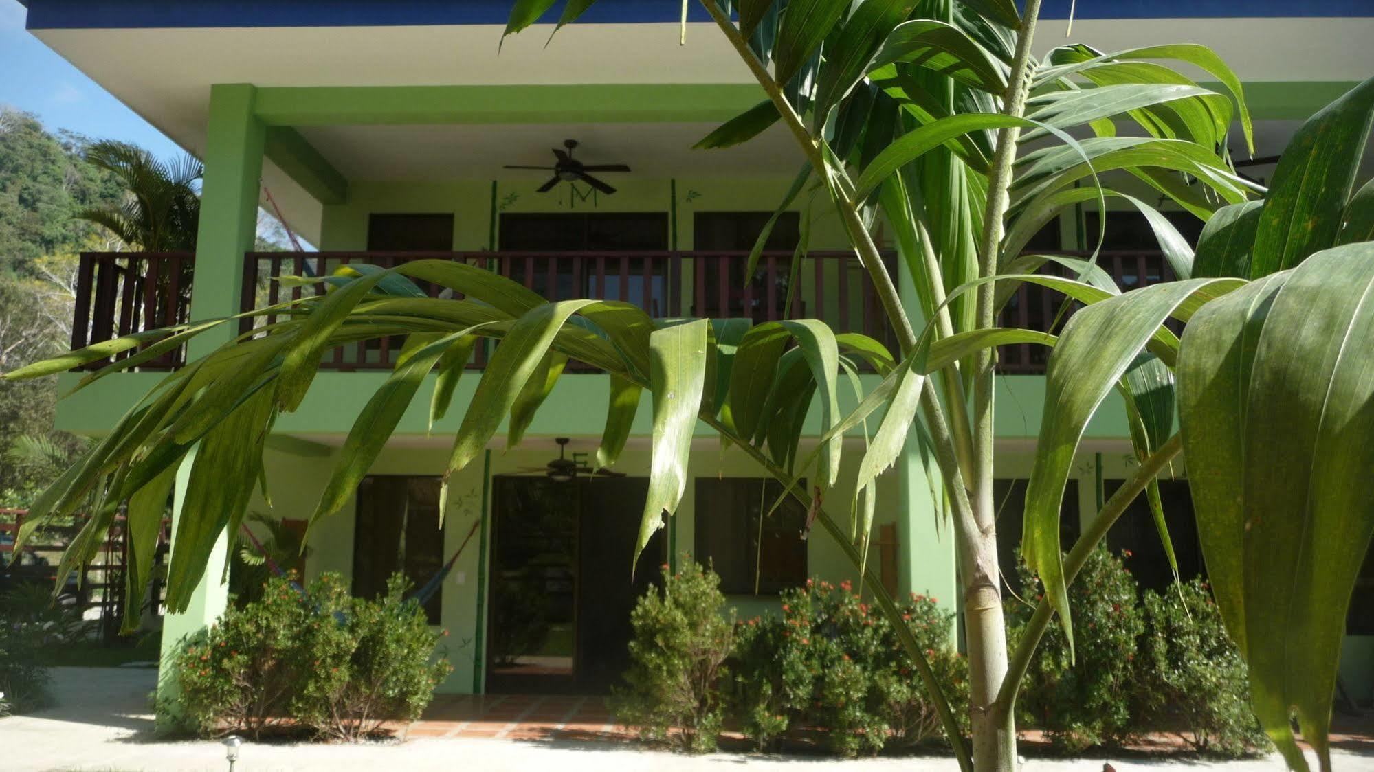 Mavi Surf Hotel Dominical Buitenkant foto